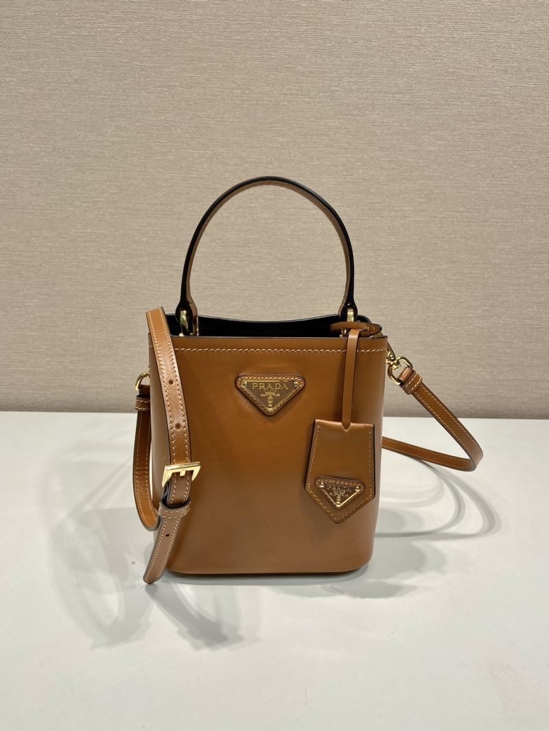Pra*a bucket bags